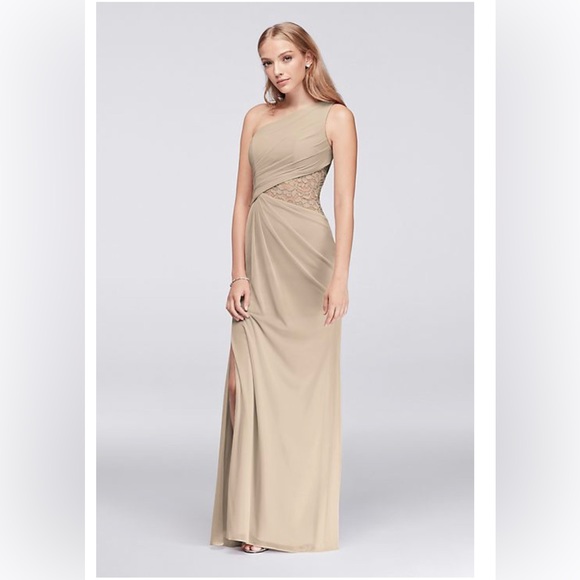 One-shoulder mesh dress with lace inset - Picture 2 of 8